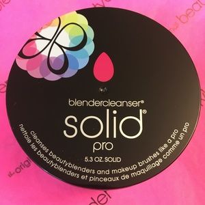 Blendercleanser Solid Pro Soap clean brush sponge